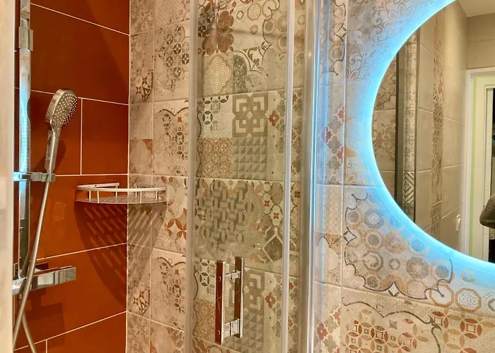 Les Restanques Bruyeres 2103 Proche Piscine